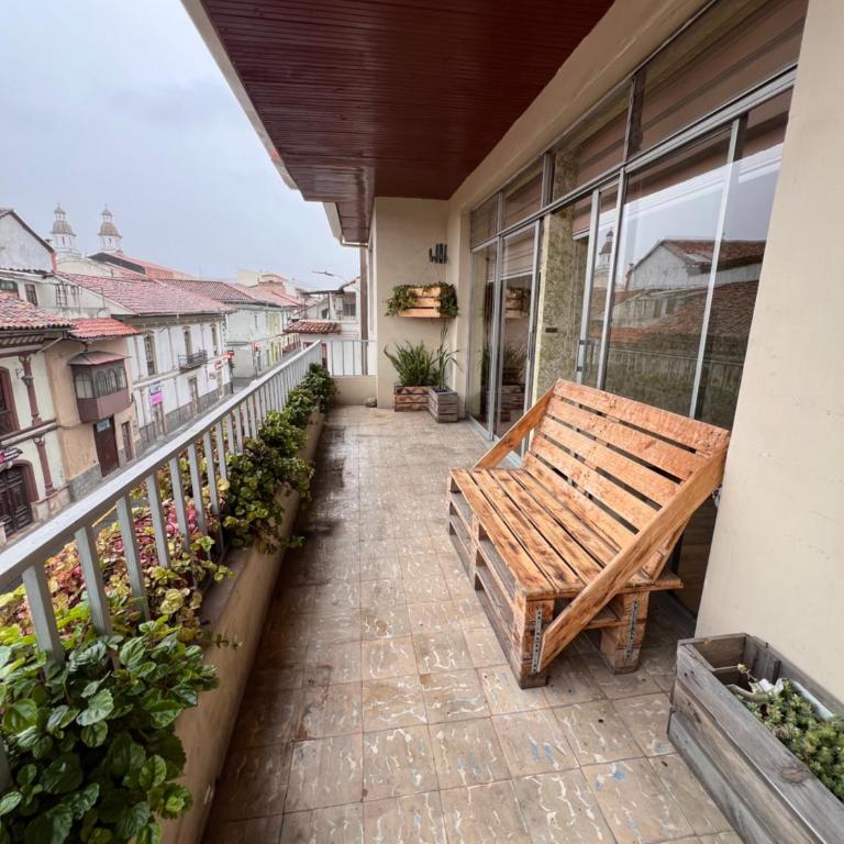 Casa Perla Cuencana Hostal - Double or Twin Room with Shared Bathroom - 3