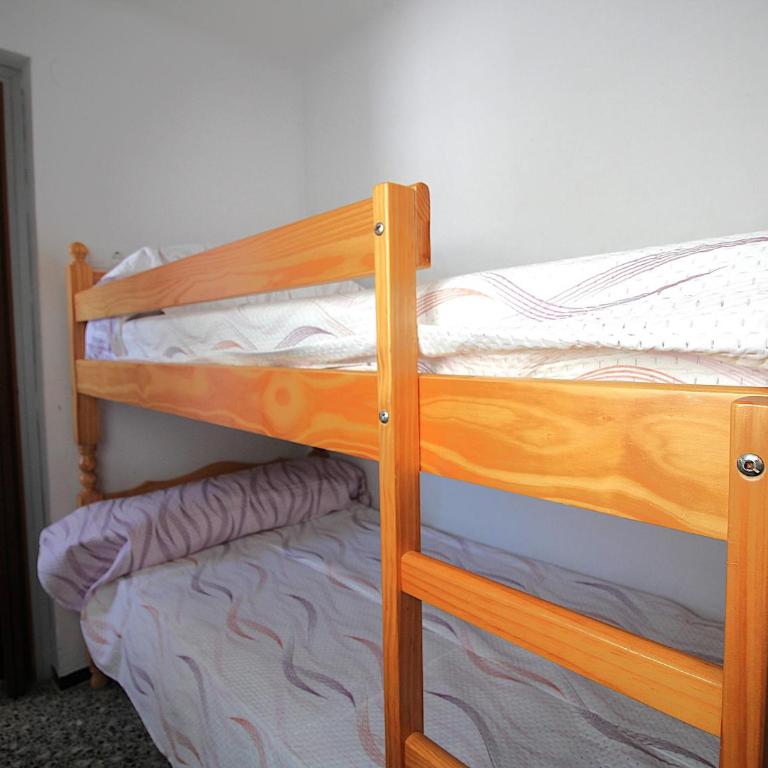 Ático céntrico renovado con gran terraza a solo 100m de la playa del Puerto - ES-228-34 - Apartment - 11