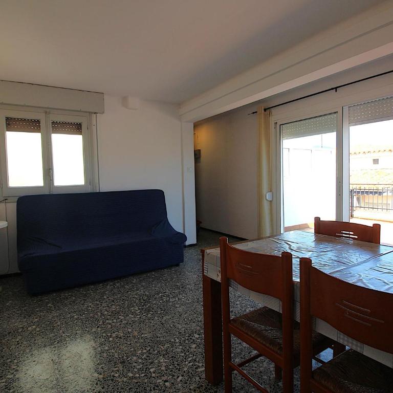 Ático con gran terraza, a 100m de la playa del Port de Llançà, con WIFI, TV y cocina renovada - ES-228-31 - Apartamento - 8