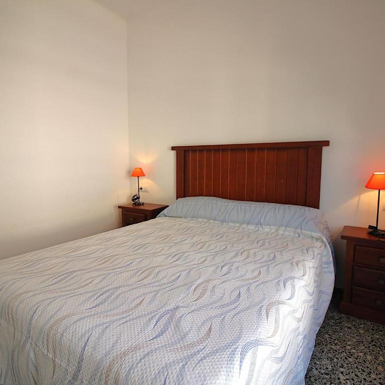 Luminoso apto céntrico a 100m de la playa del Puerto con wifi, balcón y cocina renovada - ES-228-71 - Appartement - 5