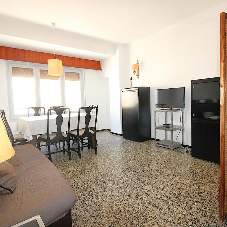 Luminoso apto céntrico a 100m de la playa del Puerto con wifi, balcón y cocina renovada - ES-228-71 - Appartement - 6