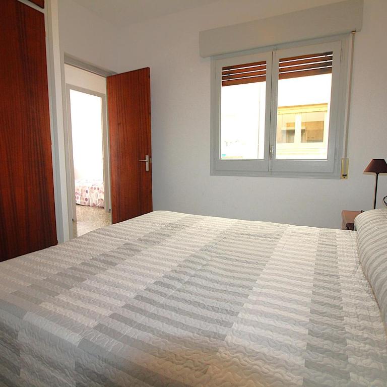 Luminoso apto céntrico a 100m de la playa del Puerto con wifi, balcón y cocina renovada - ES-228-71 - Appartement - 11
