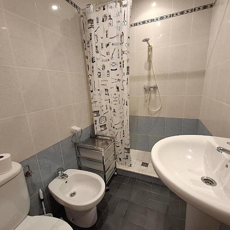 Luminoso apto céntrico a 100m de la playa del Puerto con wifi, balcón y cocina renovada - ES-228-71 - Appartement - 17