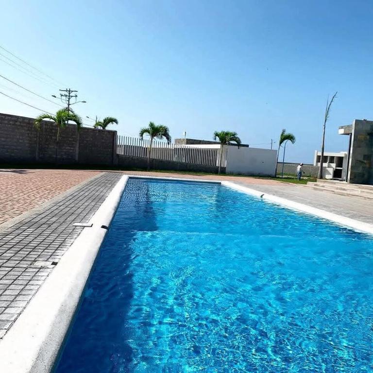 Casa moderna en Urb privada Seguridad 24h manta jaramijo - Three-Bedroom Vacation Home - 53