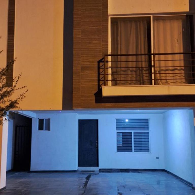Casa acogedora y equipada con amenidades en privada - Three-Bedroom Home - 1