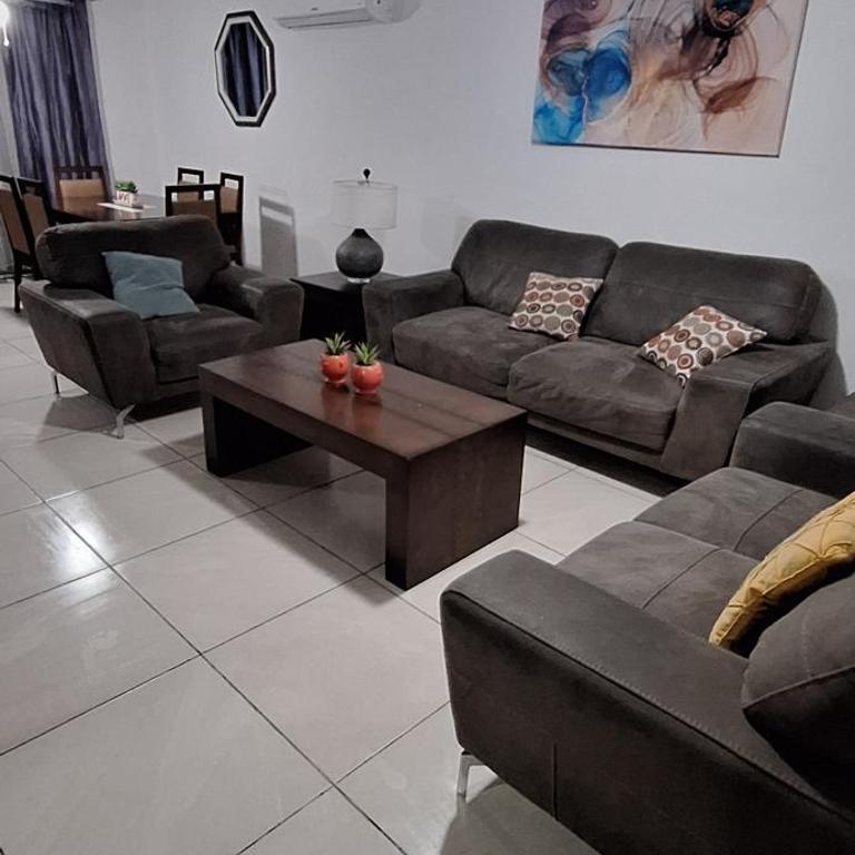 Casa acogedora y equipada con amenidades en privada - Three-Bedroom Home - 17