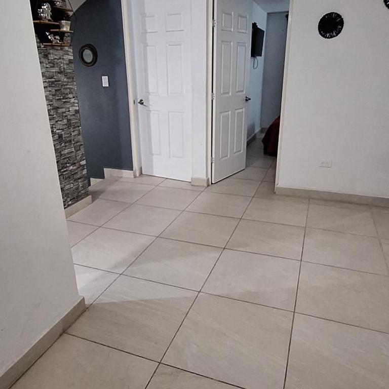 Casa acogedora y equipada con amenidades en privada - Three-Bedroom Home - 29