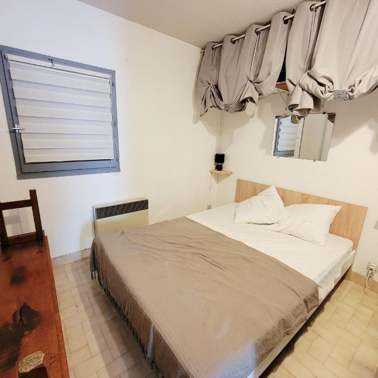 Saint Cyprien : T2 Mezzanine avec Garage - Animaux admis - FR-1-309-353 - Apartment - 8