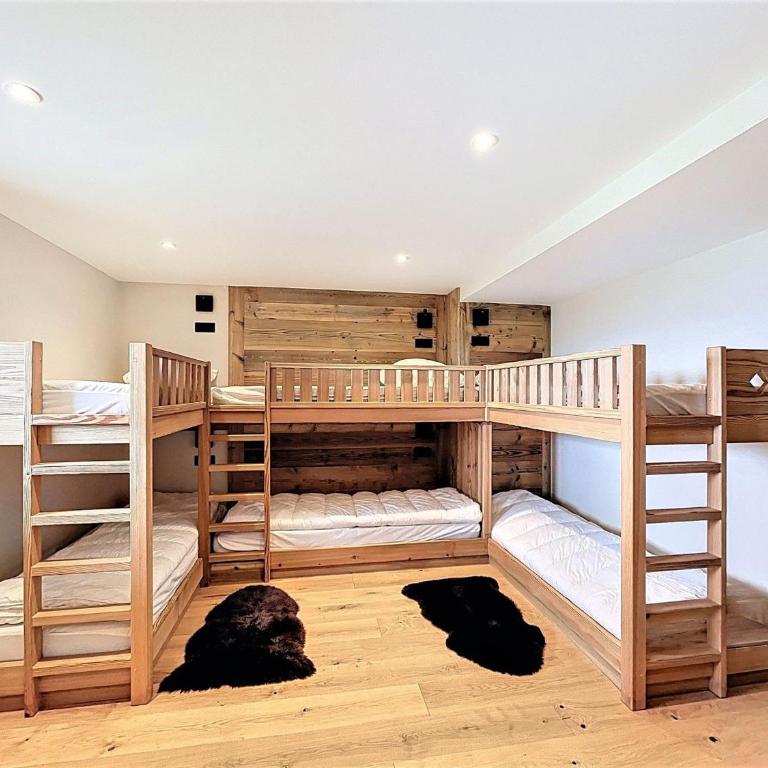 Chalet savoyard, animaux OK, parking - 14 pers. - Chalet 3 Chambres - 12