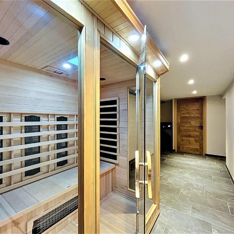 Chalet savoyard, animaux OK, parking - 14 pers. - Chalet 3 Chambres - 13