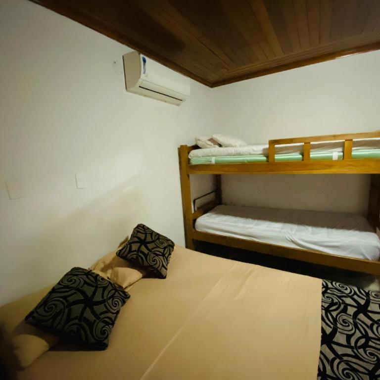 Casa Mayorga Rodadero Santa Marta Hostal - Family Room with Private Bathroom - 11