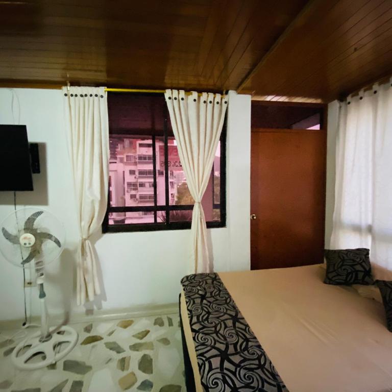 Casa Mayorga Rodadero Santa Marta Hostal - Family Room with Private Bathroom - 12