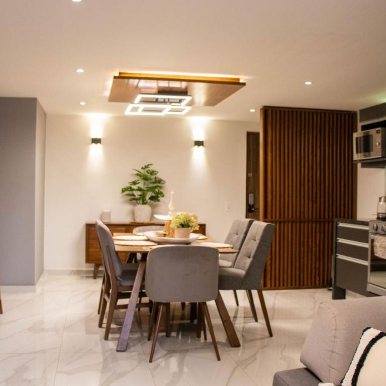 Elegant Apartment in the Heart of Napoles - Two-Bedroom Apartment - 21