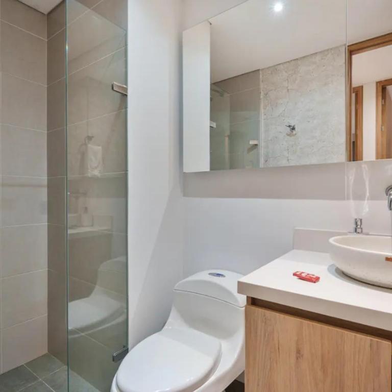 Espacio de ensueño, full remodelado, equipado con todas las comodides, a pasos de Provenza, Poblado Medellín - Three-Bedroom Apartment - 20
