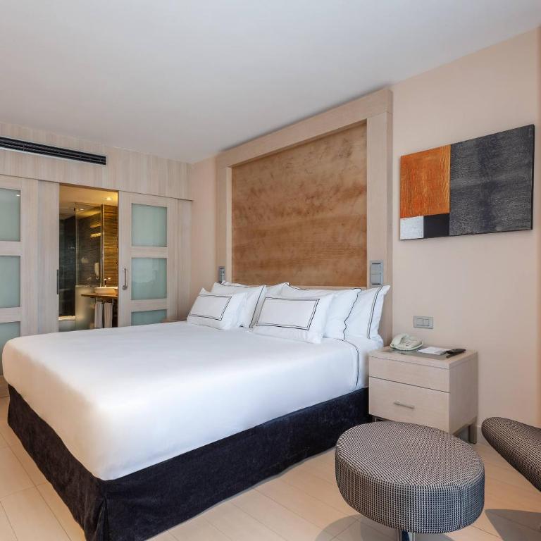Meliá Sevilla - Habitación Premium Comunicada - 1