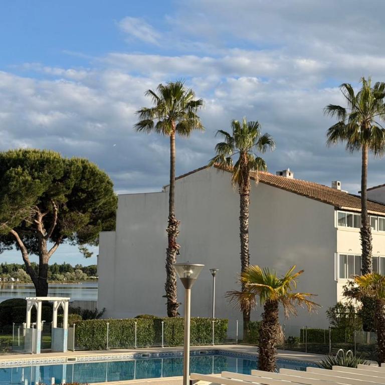 Terrasses du Lac vue lac piscine clim parking terrasse - Appartement - 1