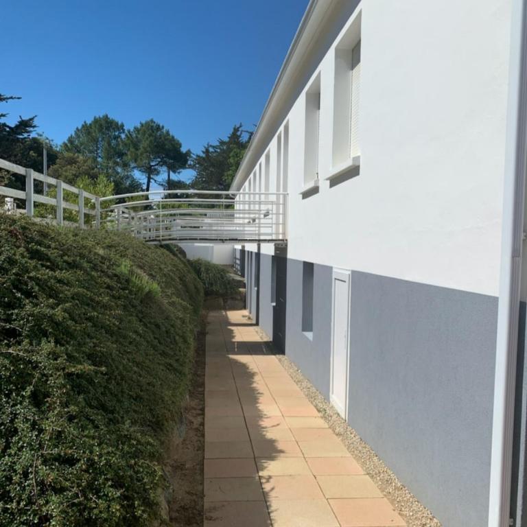 RÉSID'AZUR APPARTEMENT T2-PMR- Piscine privée - Appartement - Vue sur Piscine - 6