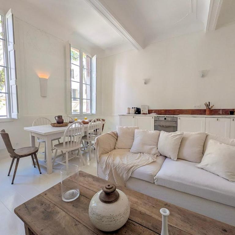Lou Mamé, Grand T2 de caractère, centre d'Aix-en-Provence - Appartement 1 Chambre - 3