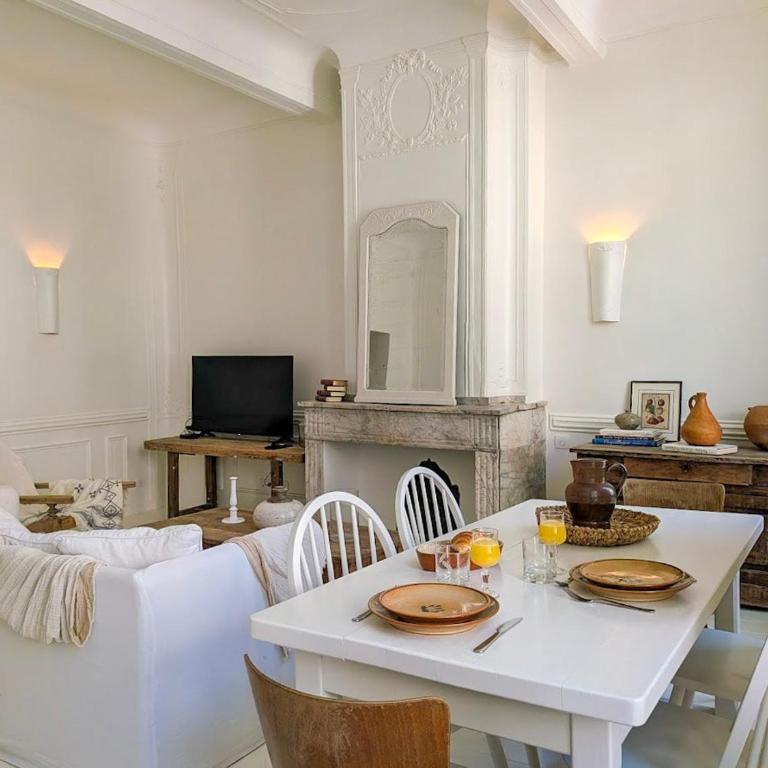 Lou Mamé, Grand T2 de caractère, centre d'Aix-en-Provence - Appartement 1 Chambre - 9