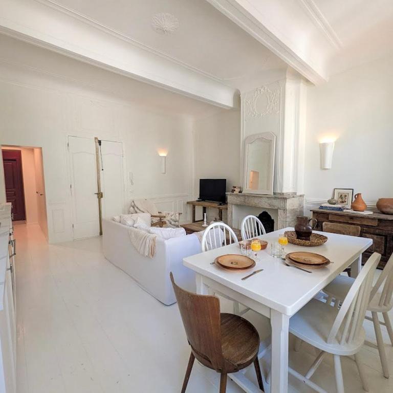 Lou Mamé, Grand T2 de caractère, centre d'Aix-en-Provence - Appartement 1 Chambre - 15