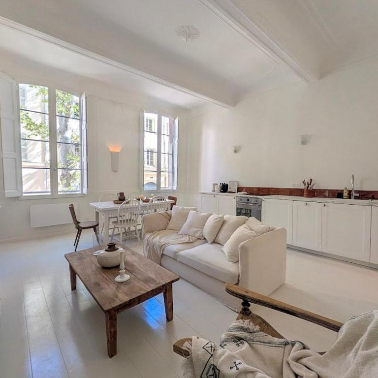 Lou Mamé, Grand T2 de caractère, centre d'Aix-en-Provence - Appartement 1 Chambre - 18