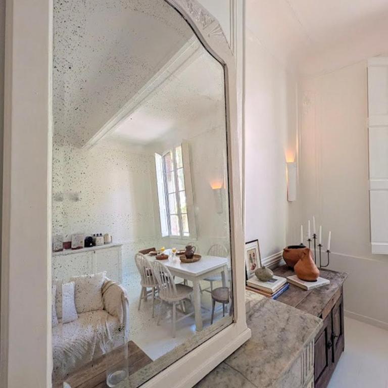 Lou Mamé, Grand T2 de caractère, centre d'Aix-en-Provence - Appartement 1 Chambre - 19