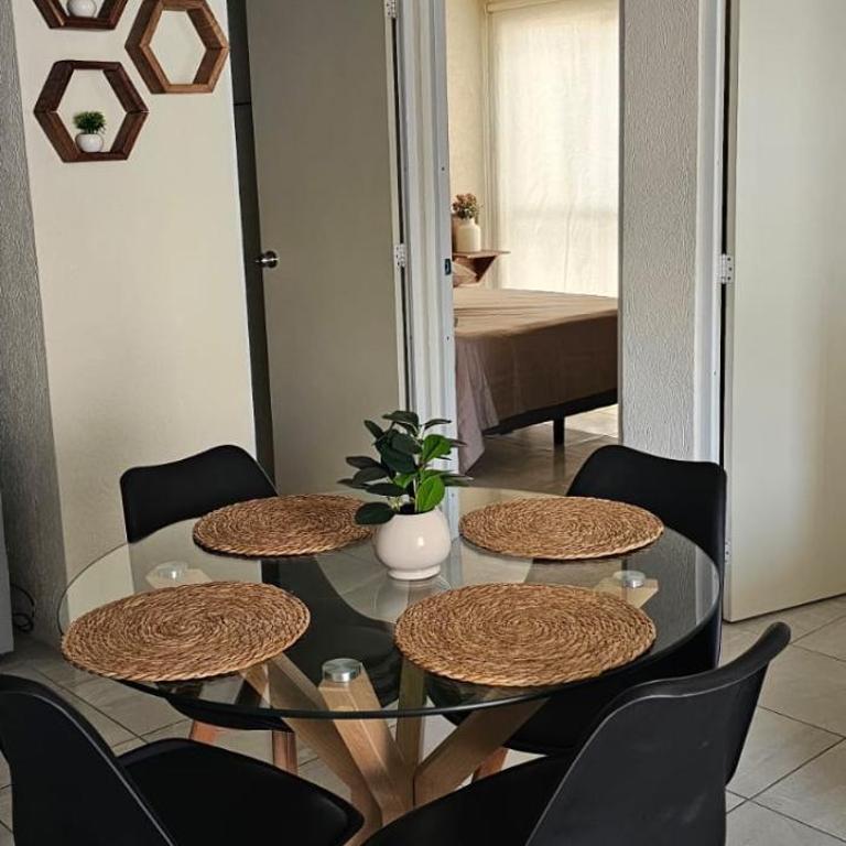 Depto En condominio Privado cerca de Tlaquepaque centro y Cerca de la Central Nueva - Two-Bedroom Apartment - 16
