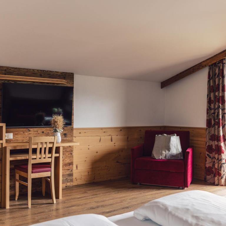 Hotel Märzenklamm Stumm im Zillertal - Comfort Doppelzimmer mit Balkon - 2