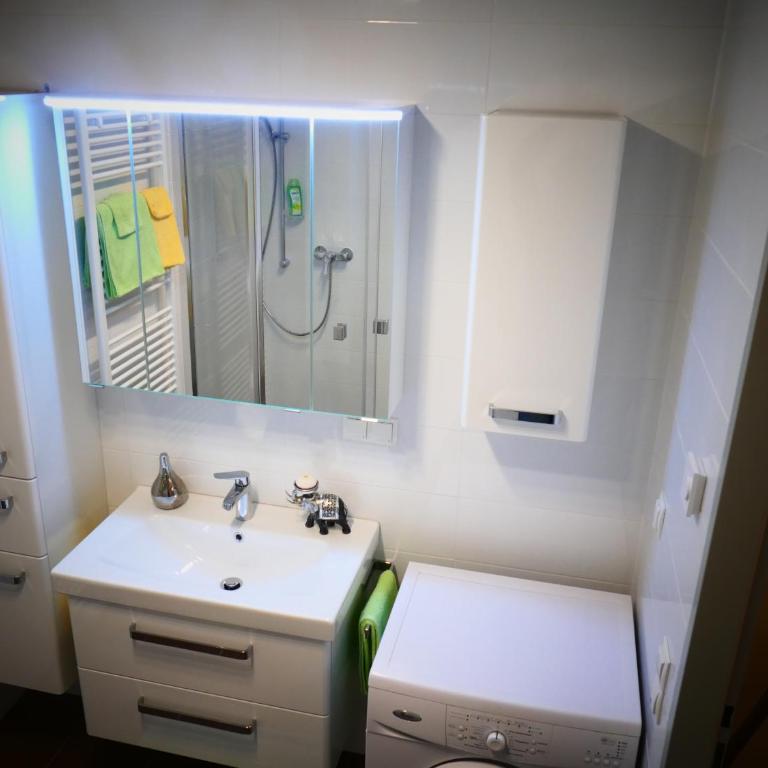 Chads City Apartment mit Tiefgarage free parking - Apartment mit Balkon - 30