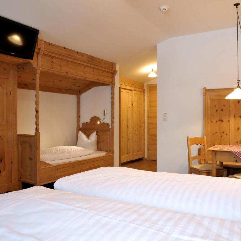 Hotel Märzenklamm Stumm im Zillertal - Familienzimmer mit Bergblick - 5