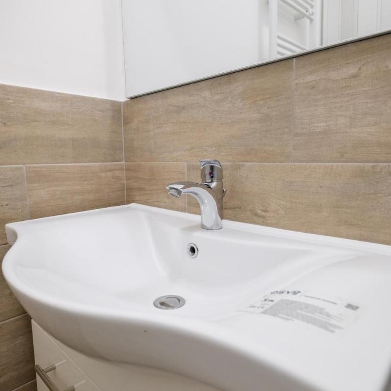 Dimora Oreto 136 -New opening- - Appartamento Superior con 2 Camere da Letto - 40