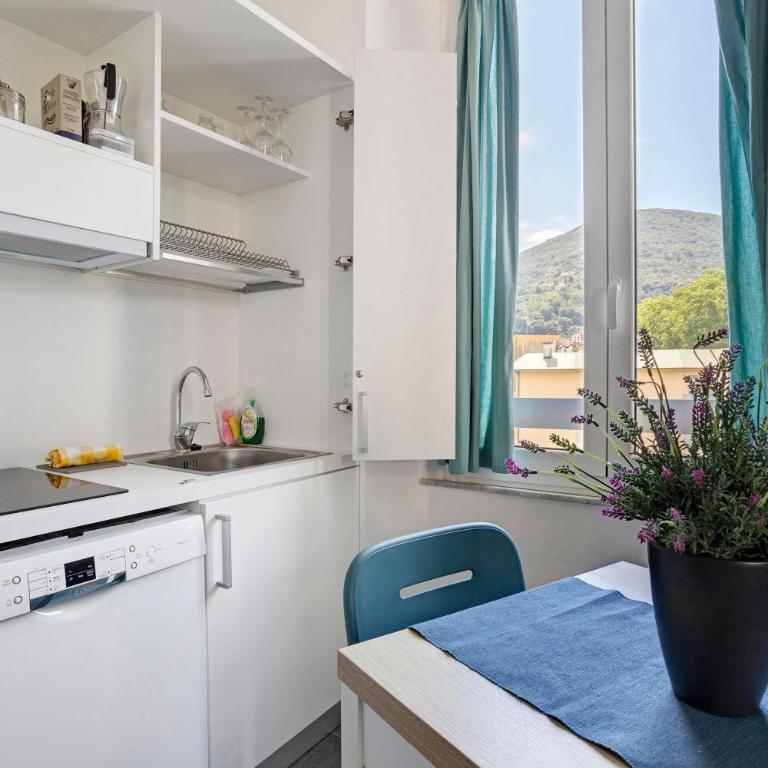 Domi Home - Appartamento Deluxe con 2 Camere da Letto e Vista Giardino - 12