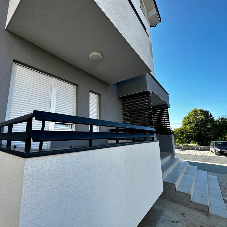 Green Hill Lux Apartments - One-Bedroom Apartment - 25
