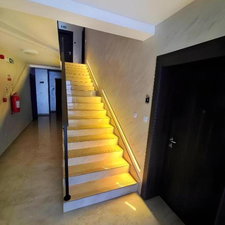 Green Hill Lux Apartments - One-Bedroom Apartment - 9