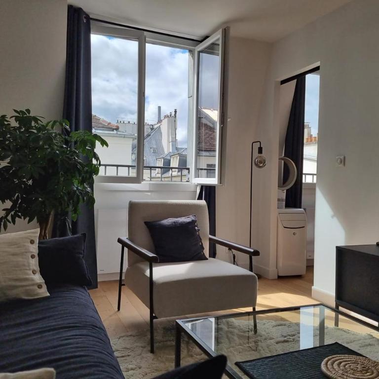 Bright and cozy love nest in Paris 2nd - Apartment - 3
