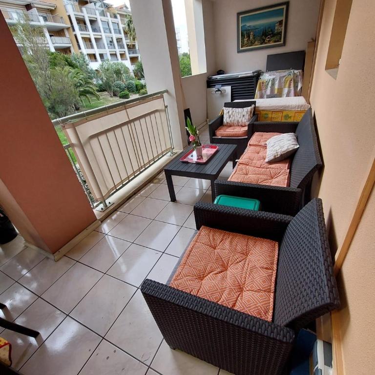 T3 climatisé avec terrasse, piscine, parking sécurisé - Apartamento de 2 dormitorios - 7