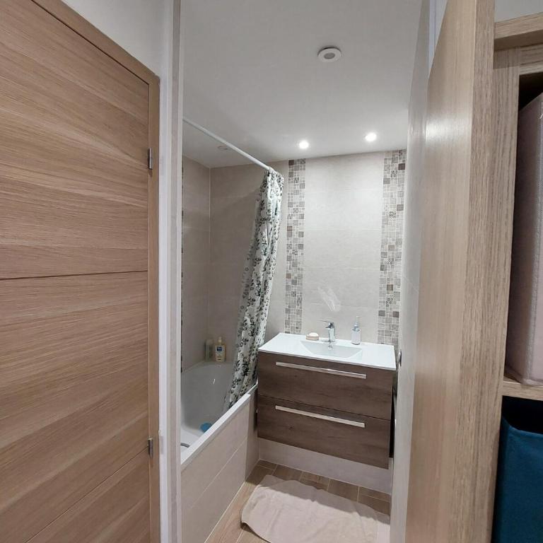 T3 climatisé avec terrasse, piscine, parking sécurisé - Apartamento de 2 dormitorios - 10