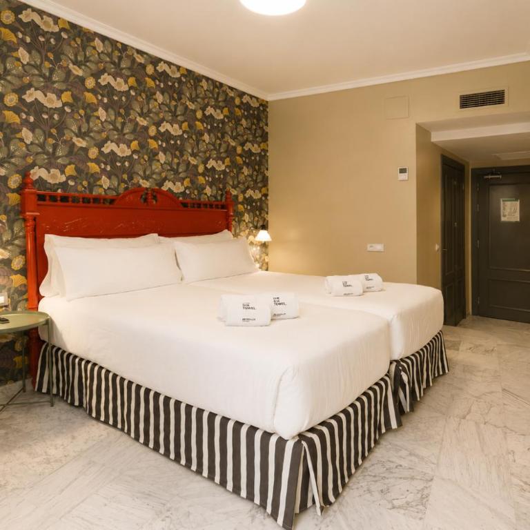 Petit Palace Puerta de Triana - Habitación Doble con vistas a la ciudad - 2