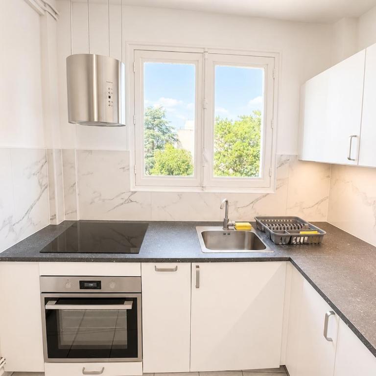Evasion en Bord de Loire Hyper Centre 6 Pers - Appartement - 13