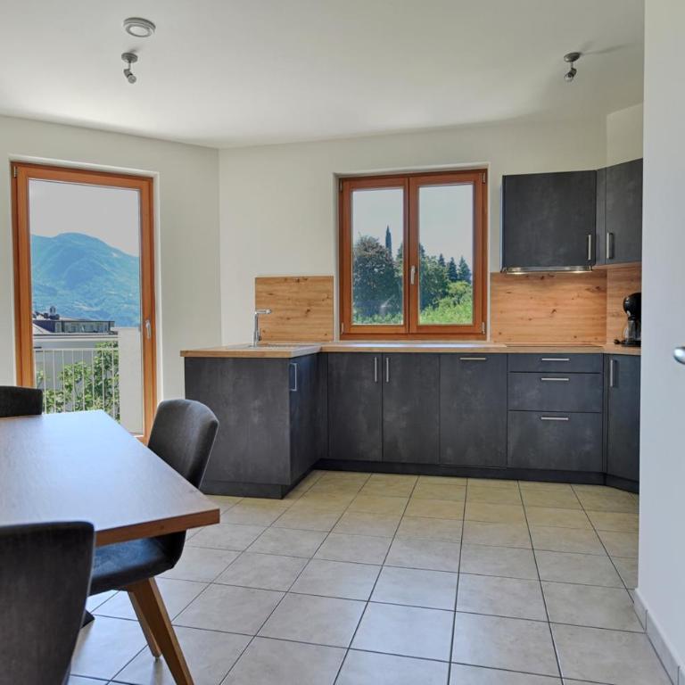 Chalet Anna - Appartamento con 2 Camere da Letto e con Vista - 1