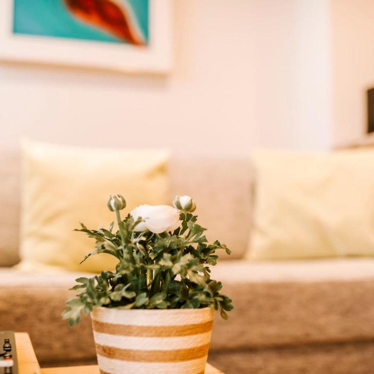 Das Verwall Finest Apartments - Apartment mit 2 Schlafzimmern und Terrasse - 6