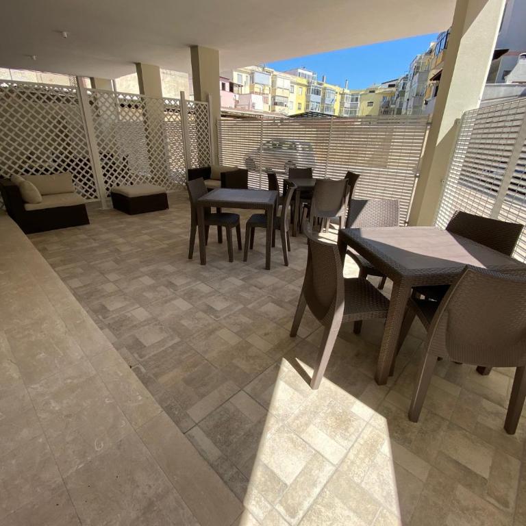 SEAL DOMO - Appartamento con Patio e Parcheggio Privato a Cagliari - Appartamento con 1 Camera da Letto - 1