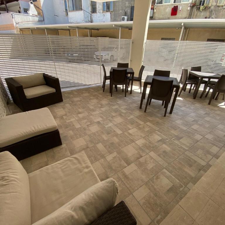 SEAL DOMO - Appartamento con Patio e Parcheggio Privato a Cagliari - Appartamento con 1 Camera da Letto - 2