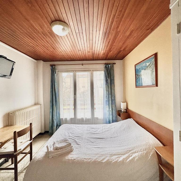 Les Loges du Vercors - Chambre Double avec Salle de Bains Commune - 3