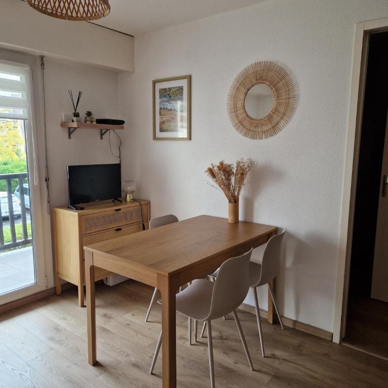 F2 à 100m de la plage avec wifi. - Appartement 1 Chambre - 3