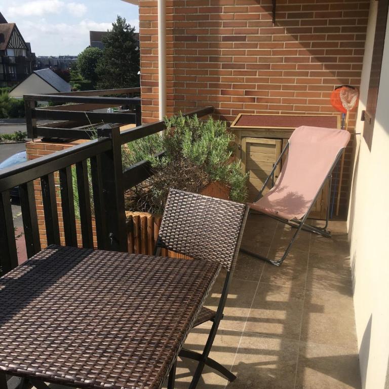F2 à 100m de la plage avec wifi. - Appartement 1 Chambre - 20