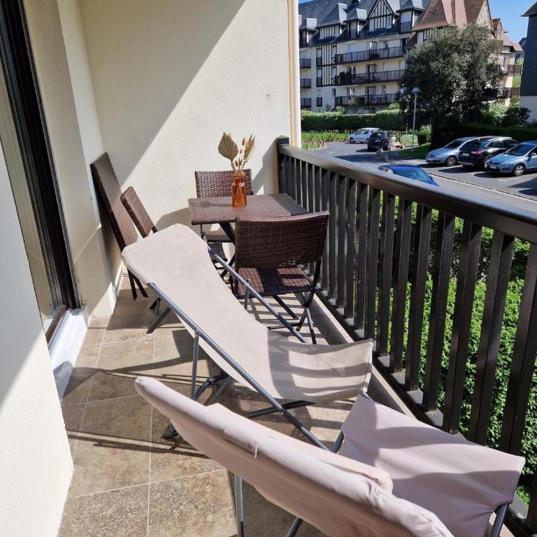 F2 à 100m de la plage avec wifi. - Appartement 1 Chambre - 18