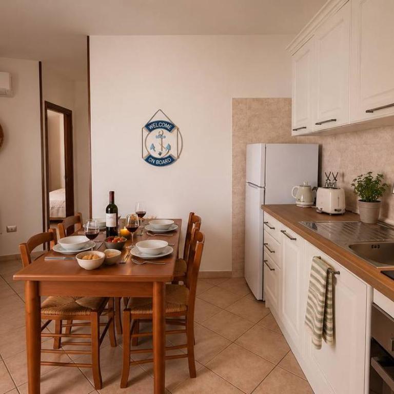 AffittaSardegna - Trilo l'Onda Blu - Appartamento con 2 Camere da Letto - 3
