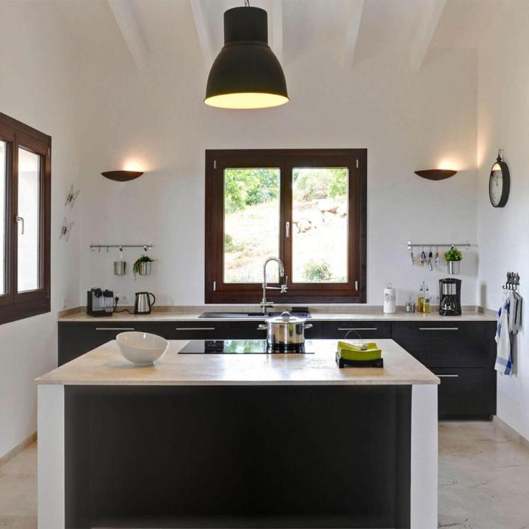 Salvete - Four-Bedroom House - 2