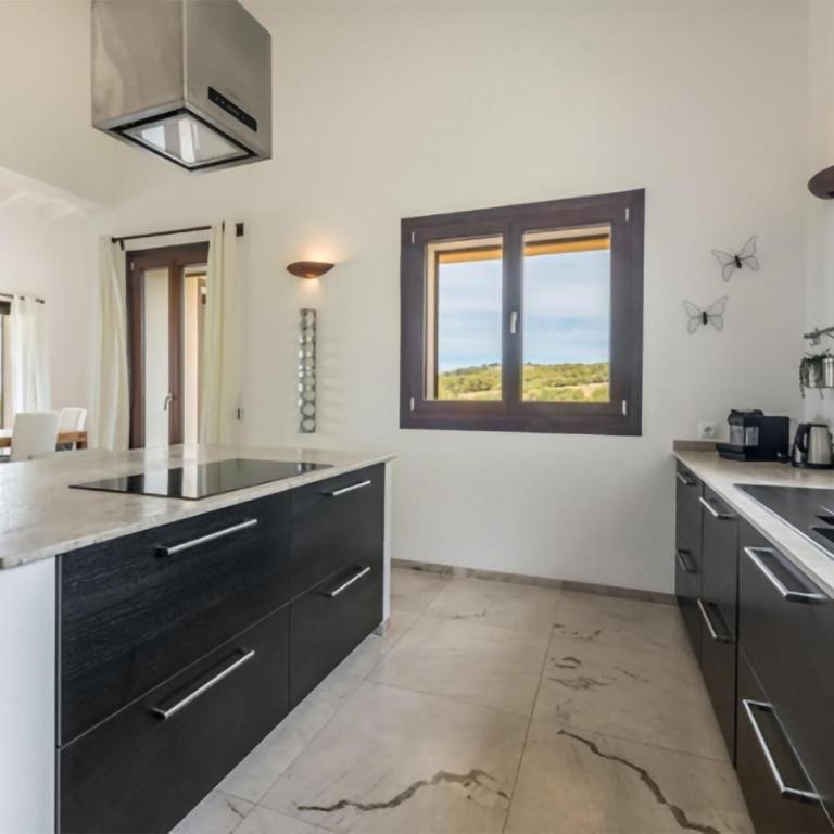 Salvete - Four-Bedroom House - 5